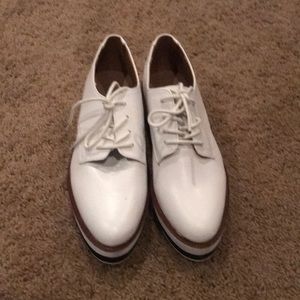 Aboud- white leather size 5